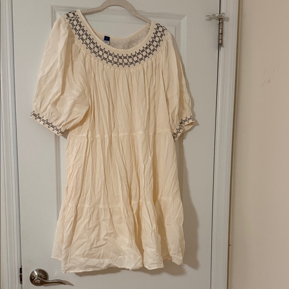 Old navy cream embroidered dress sz XL extra large
